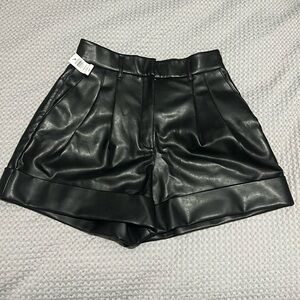 Wilfred Labryinth pleather shorts